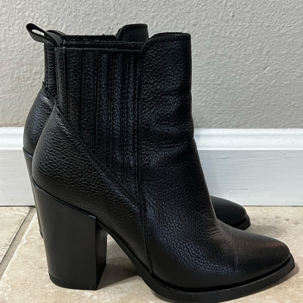 Fillip handmade leather boot